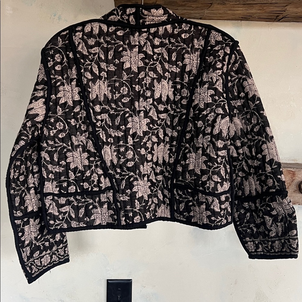 Maison Hotel Dali Jacket- Ying Yang - Picture 4 of 5